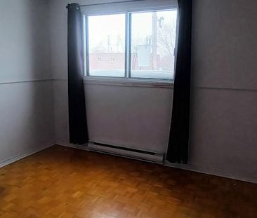 TERREBONNE 4 1/2 LIBRE PRÈS TERMINUS D'AUTOBUS TERREBONNE - Photo 4