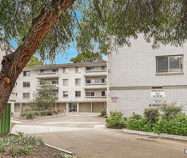 Convenient Living in the Heart of Penrith - Photo 5