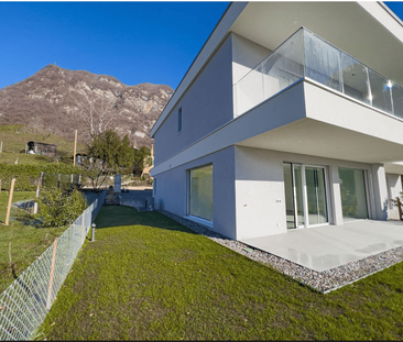 Elegant new villa with garden - Photo 6