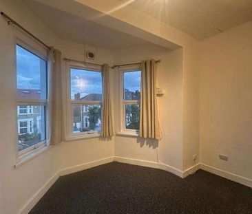 Studio Norfolk Road Ilford, IG3 - Photo 4