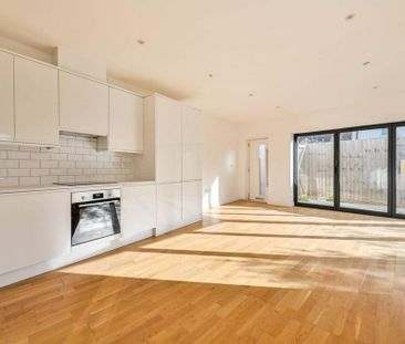 2 bedroom terraced house to rent - Photo 4