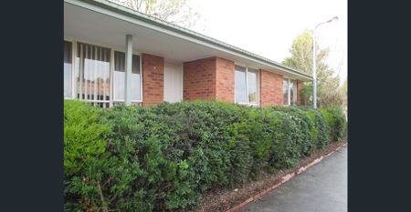 Spacious Three-Bedroom Unit in a Quiet Court Location - Photo 5