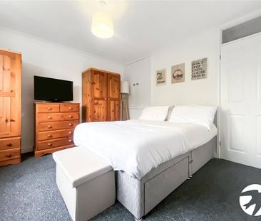 1 bedroom end of terrace house to rent - Photo 2