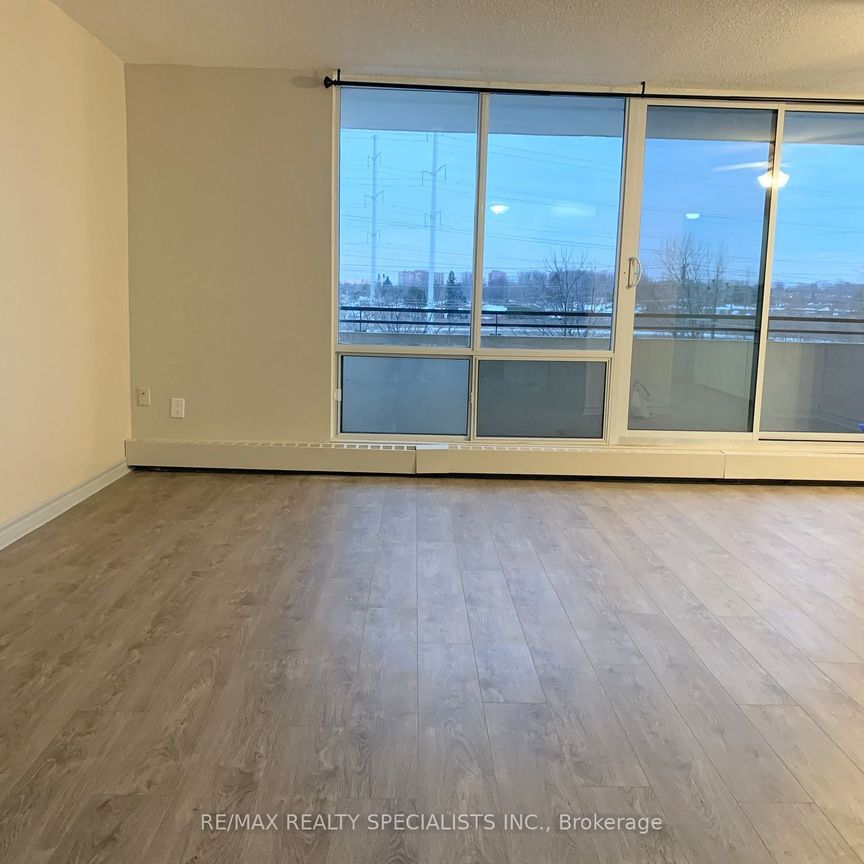 For Lease - 101 Prudential Drive Unit# 309, Toronto, Ontario - Photo 1
