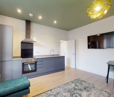 65 Forest Road Flat 1 - Photo 1