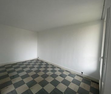 APPARTEMENT A LOUER BEAUVAIS 4 PIECES 84.97 M² - Photo 1