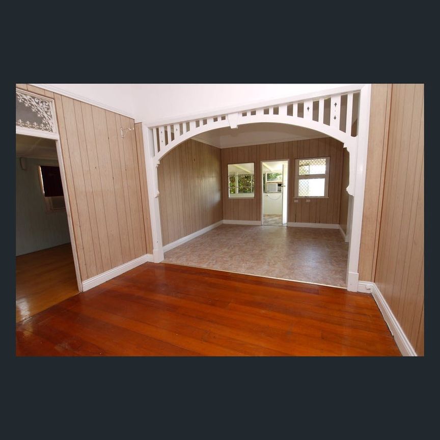 Charming Queenslander in Prime North Ward Location - Photo 1