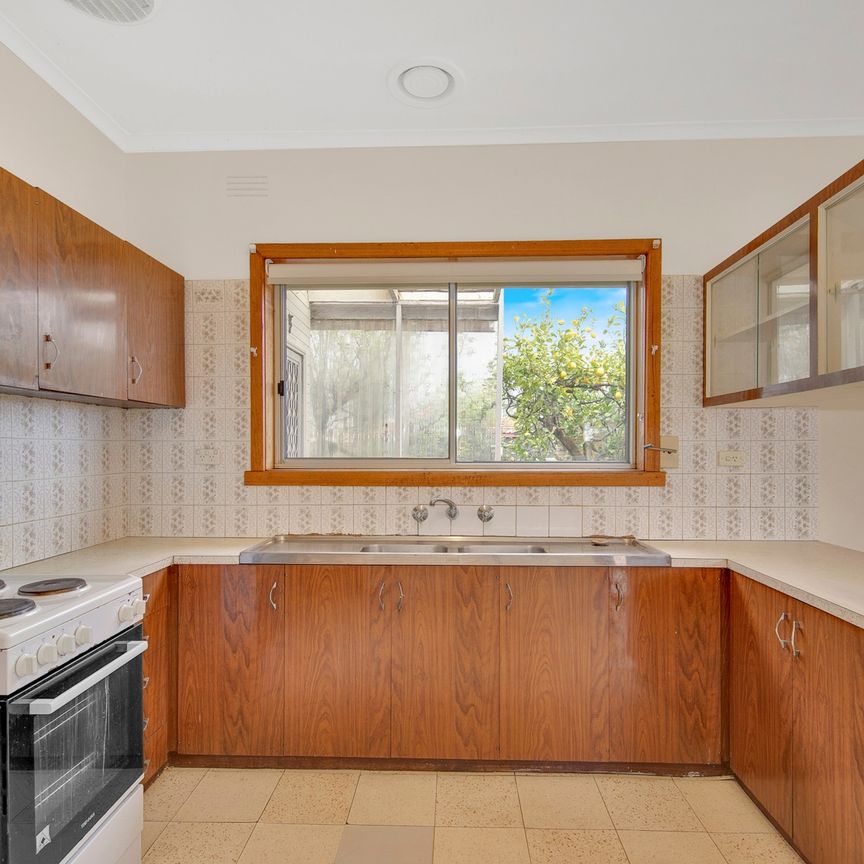 A Place to Call Home in St Albans - Photo 1