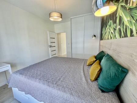 Ochota ul. Grójecka 3 pokoje z garażem , balkon - Zdjęcie 2