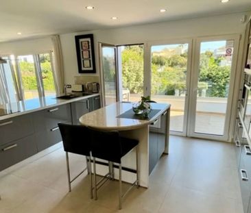 Detached Villa in San Pedro de Alcántara - Photo 1