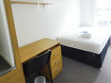 1 bedroom property to rent Regent Street, Leamington Spa, CV32 - Photo 2