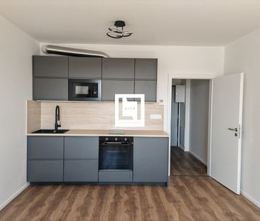 Pronájem bytu 1+kk 28 m² - Photo 1