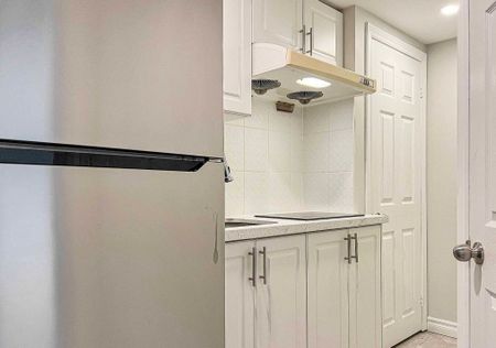 For Lease - 26 Exchequer Place, Toronto, Ontario - Photo 4