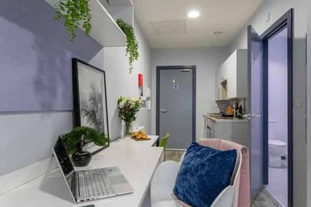 Bronze Studio - Photo 2