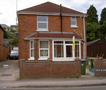 1 bedroom in a house share to rent - Photo 1