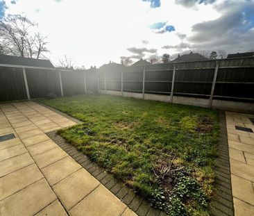 2 bedroom semi-detached bungalow to rent - Photo 2