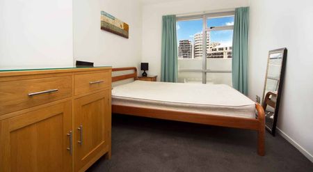 One Bedroom Furnished Apartment at Harbour City. - Photo 2