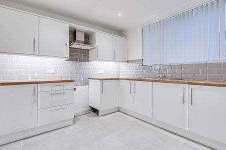 23 Ballyvester Grove, Bangor, BT19 7RL - Photo 3