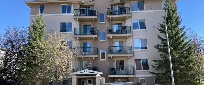 SPACIOUS 2 BEDROOM 2 BATH CONDO CLOSE TO DOWNTOWN, 17 AVE & KENSINGTON | 105 - 1110 17 St SW, Calgary - Photo 1