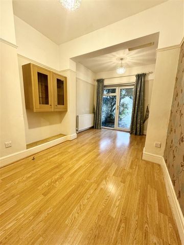 3 bedroom terraced house to rent - Photo 3