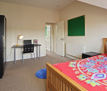 Fantastic 3 bedroom property - Photo 4