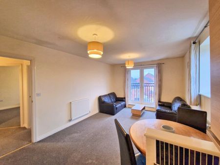 2 Bed Flat, Signet Square, CV2 - Photo 3