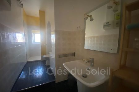 Location appartement 3 pièces 73 m² Hyères - Photo 5