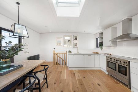 3 bedroom houseboat to rent - Photo 3