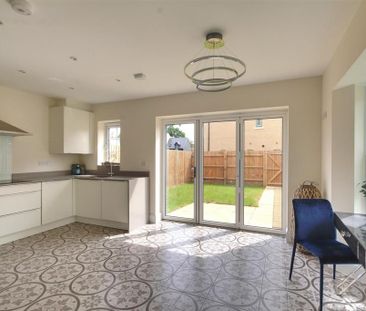 3 bedroom end of terrace house to rent - Photo 6