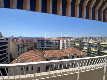 Location Appartement 1 pièce 31m² CANNES 06400 - Photo 5