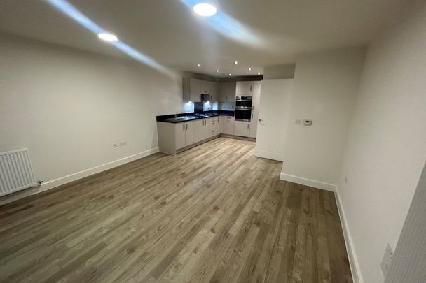 Bridge Road East, WELWYN GARDEN CITY - Photo 1