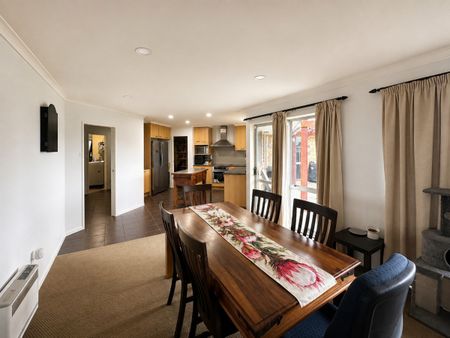 4 Bedroom Family Home - In zone Hamilton Boys High - Photo 2