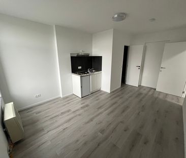 Studio remis à neuf à 6040 Charleroi Jumet  Loyer: 580 € - Foto 1