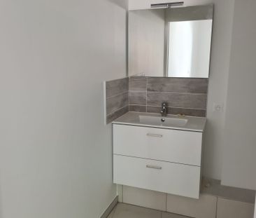 Location Appartement 2 pièces 49m² MONTPELLIER 34070 - Photo 4