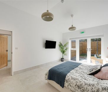 Southmead Road, Filton - Photo 3