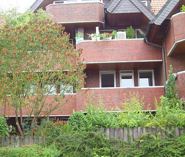 Sonnige 1-Zimmer-Dachgeschosswohnung mit Balkon und geräumiger Küche in Rellingen - Foto 6