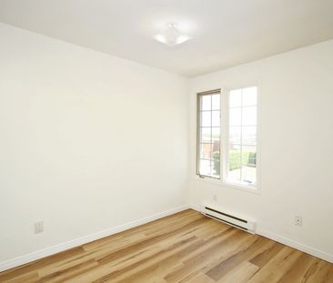 For Lease - 42 Tecumseh Avenue Unit# #4, Oshawa, Ontario - Photo 4