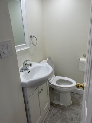 For Lease - 1566 Northmount Avenue Unit# Lower, Mississauga, Ontario - Photo 1