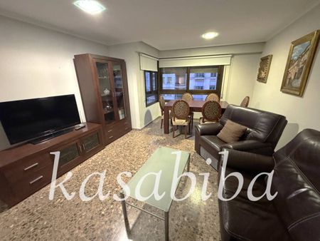 Piso de alquiler en Calle Guillem de Castro, El Botànic - Photo 3