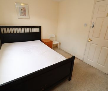 Room in a Shared Flat, Caravel Close, E14 - Photo 3