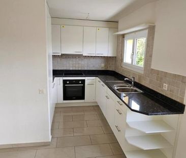 "Neu renoviert mit grossem Balkon und Aussicht" - Photo 6