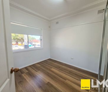 Renovated House in the Avenues - Photo 3