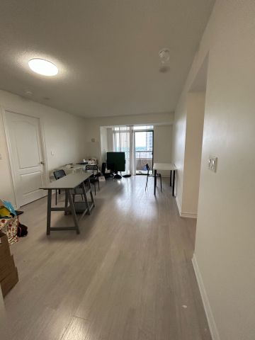 For Lease - 18 Sommerset Way Unit# 2207, Toronto, Ontario - Photo 2