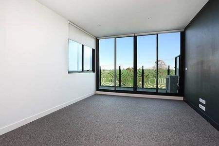 303/56-58 St Georges Road, Northcote VIC 3070 - Photo 5
