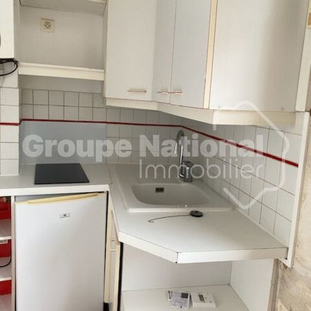 Arles centre T2 de 57 m2, - Photo 4