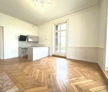 Location Appartement 4 pièces 117m² - Photo 4