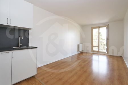 Appartement - 1 pièce - 27,93 m² - Le Mesnil-Saint-Denis - Photo 5