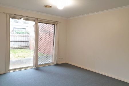 1/8 Marshall Avenue, 3168, Clayton Vic - Photo 5