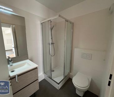 Location Appartement 4 pièces 81m² PUTEAUX 92800 - Photo 6