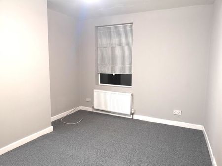2 bed Terraced - To Let - Photo 2